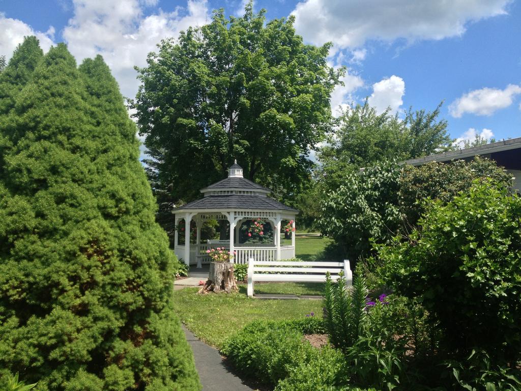 Lukans Farm Resort Hawley エクステリア 写真