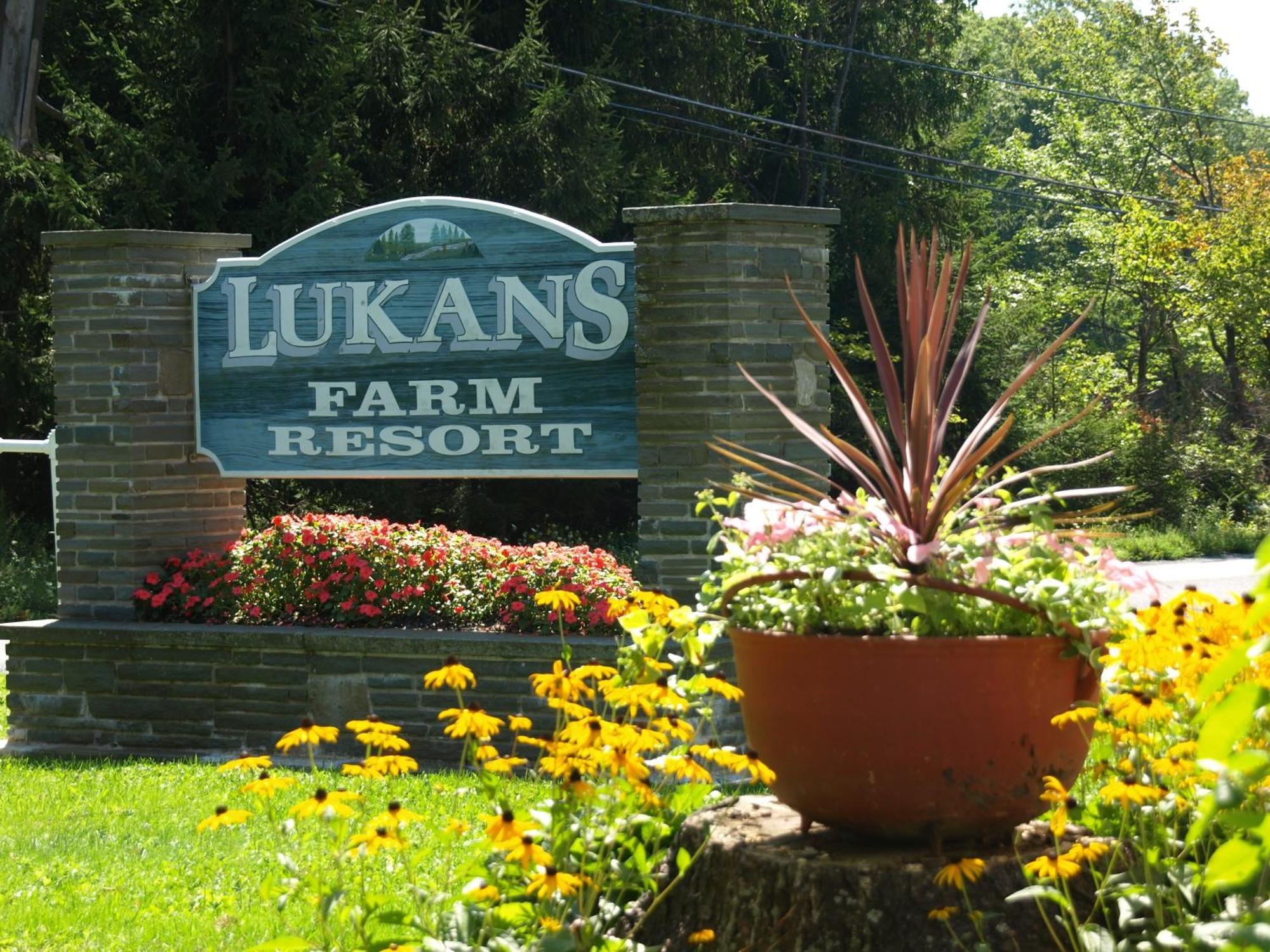 Lukans Farm Resort Hawley エクステリア 写真