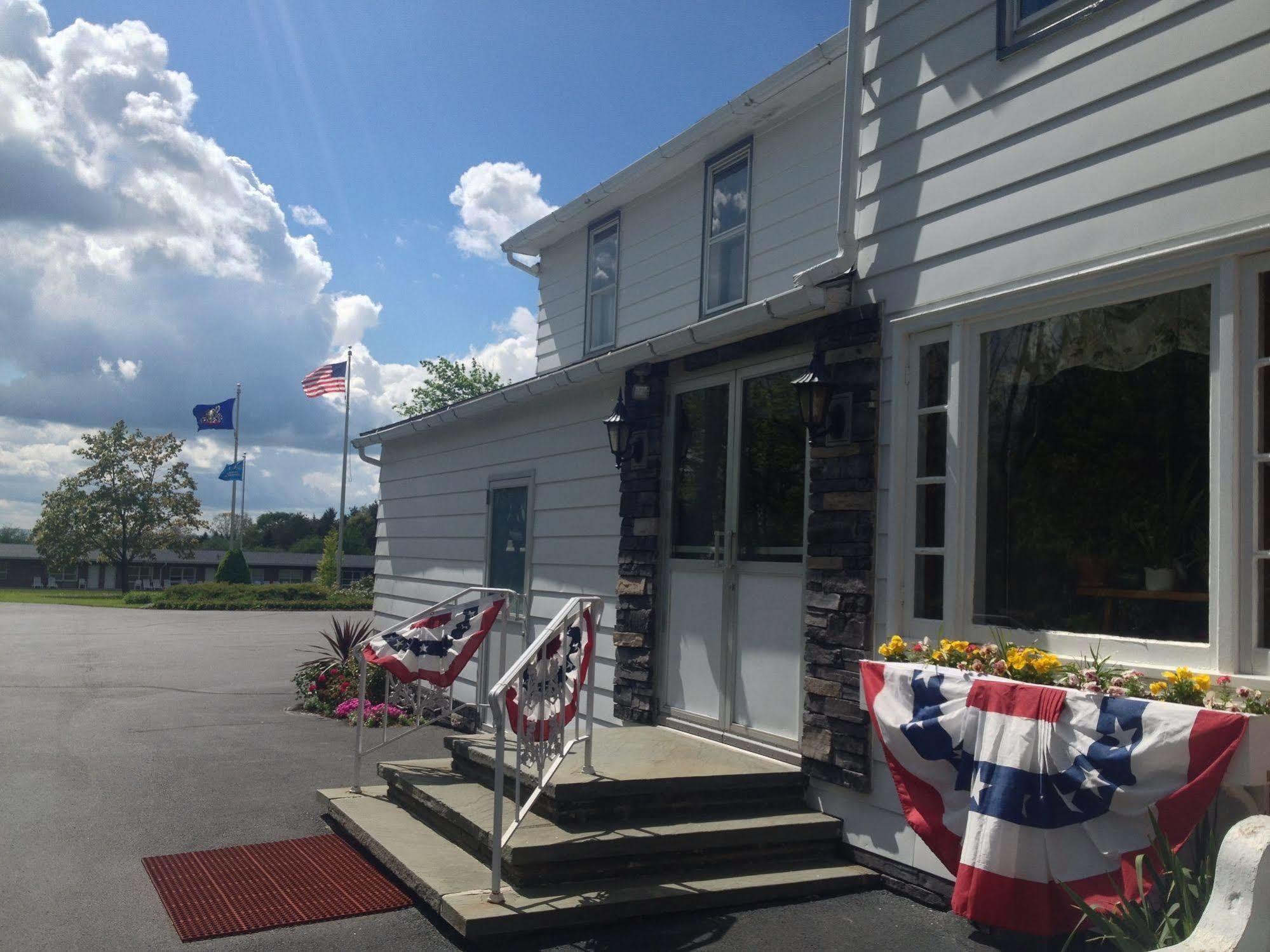 Lukans Farm Resort Hawley エクステリア 写真
